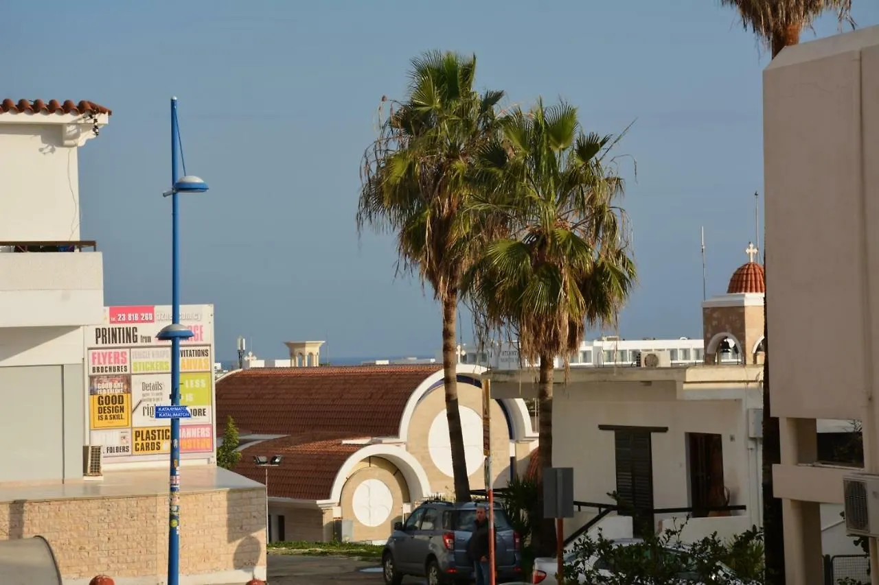Suninn Complex 01 Aya Napa Kıbrıs